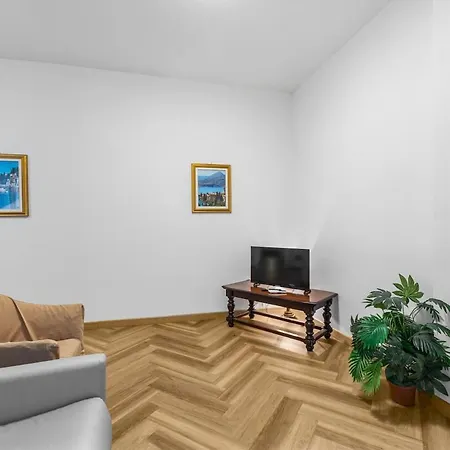 Casa Gregorio, Relaxation And Comfort, 5 Min From Colico